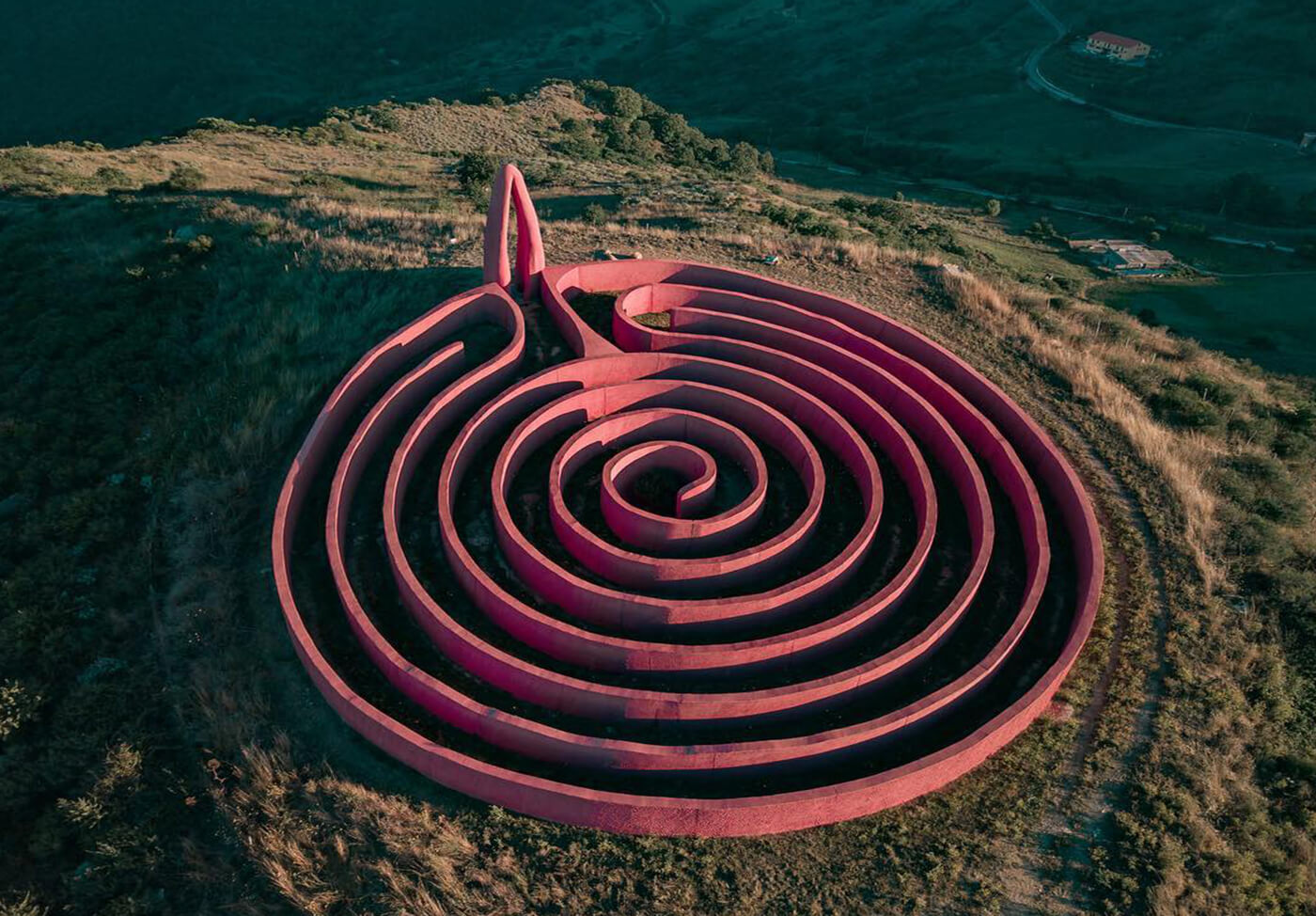 Walking the Spiral: A Journey Through Ariadne’s Labyrinth